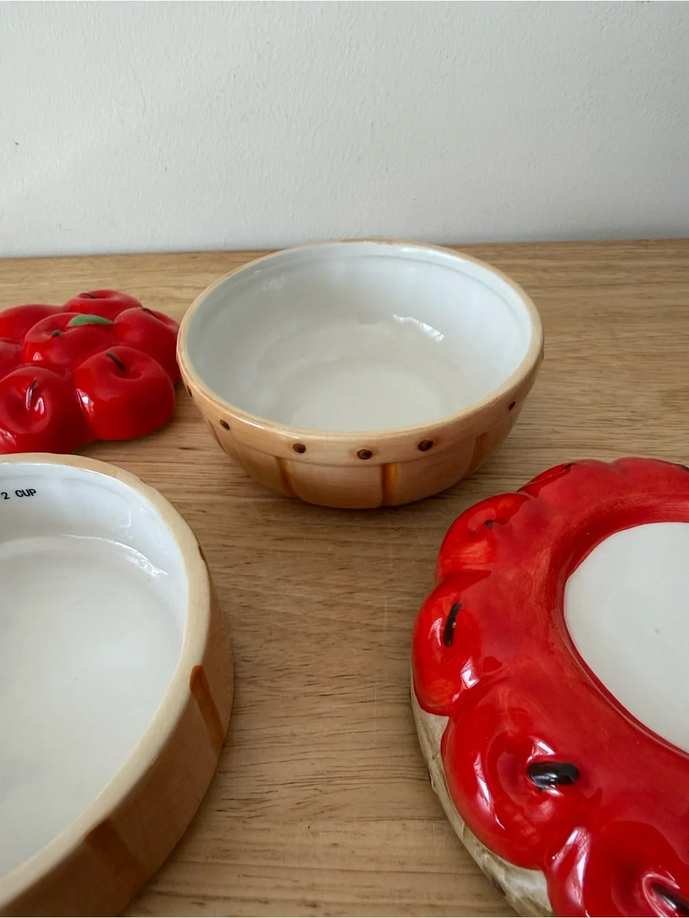 10 Strawberry Street Harvest Apple Basket Stacking Measuring Cups Sunshine Farms